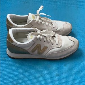 💜New balance sneakers- white gold